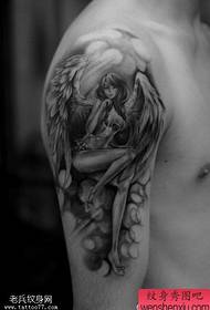 Show de tatuagem, recomendo uma tatuagem de anjo no braço