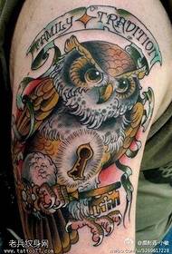 Ntchito ya tattoo ya owl key