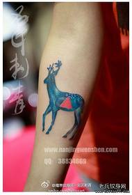 Arm fashion trend of deer tattoo pattern