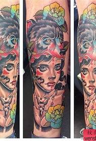 Show de tatuagem, recomendo um padrão de tatuagem para meninas em cores de braço