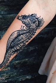 Tattoo qhia, pom zoo kom sab caj npab hippocampus tattoo duab