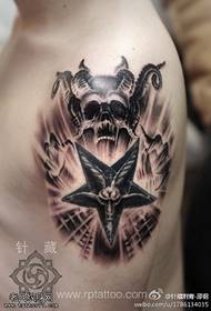 Padrão de tatuagem de estrela de cinco pontas de crânio de braço