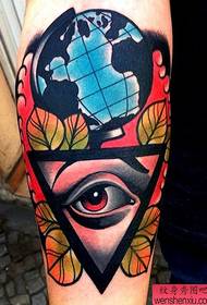 Arm color, European and American eyes, tattoo works