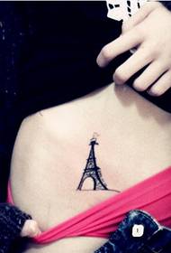 dívka břicho Paříž Eiffelova věž krásné tetování