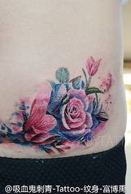 motif floral de tatouage correcteur ventre