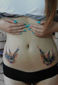 piger mave dobbelt flyvende svale tatoveringsmønster