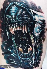 patró de tatuatge en forma de terror