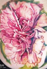 ładny wzór tatuażu kwiatowego