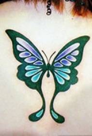 wykwintny tatuaż na szyi motyla