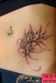 Pattern di tatuaggi addominale: Pattern di tatuaggi di l'abdomen farfalla