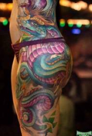 Hip Tattoo Girl Hips Maľované Dragon Tattoo Obrázok