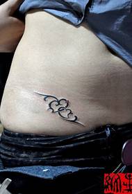 Modèle de tatouage de vigne amour filles totem abdomen