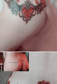 moda sexy dziewczyna tatuaż wzór koronki biodra