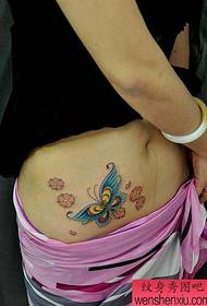 schoonheid buik mooie kleur vlinder en kersenbloesem tattoo patroon