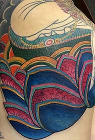 Grande padrão de tatuagem de quadril pintado de lótus