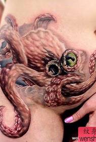 mawonekedwe okongola pamimba otchuka octopus tattoo