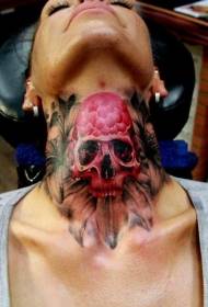 Снимка на женски цвят на черепа на татуировка