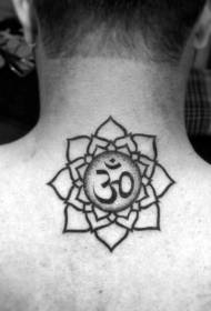 motif de tatouage avec une fleur de vanille noire et un caractère hindou