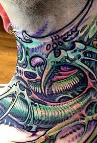 qoorta loo yaqaan '3D tattoo tattoo'