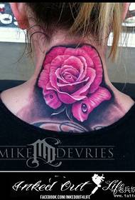 schoonheidshals op in roze reade roas tatoet Wurket
