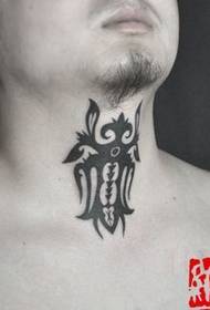 boyun yakışıklı totem dövme deseni