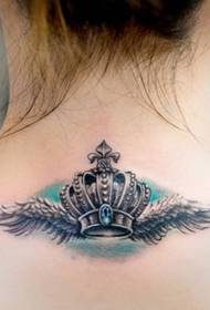 setiap impian hati leher wanita tato gambar mahkota yang cantik