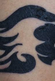 Schulter schwarzer Stammeslöwe Kopf Tattoo Muster