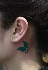 beauty neck green leaf tattoo pattern