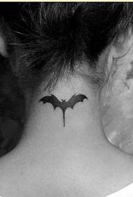 脖子上美麗的蝙蝠紋身圖案欣賞圖片