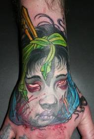 patrón de tatuaje de niñas zombie de color tradicional aterrador de mano