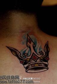Klassisk Neck Crown Tattoo mønster