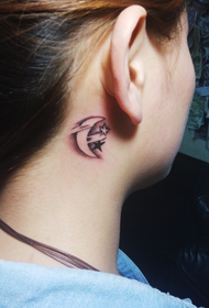 skoonheid agter die maan klein patroon tattoo werk 32605-nek simbool van liefde diamantring tattoo