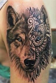 어깨 현실적인 색상 장식 마스크 늑대 머리 문신 사진