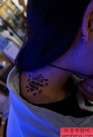 girl's neck beautiful totem love rose tattoo pattern