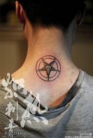 Liña xeométrica Patrón de tatuaje de Pentagrama