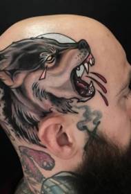 głowa głowy wilka Malowany wzór tatuażu