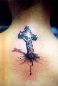 image de tatouage de croix de cou