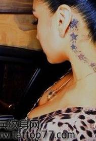 vratu modni priljubljeni petokraki zvezdni vzorec tatoo