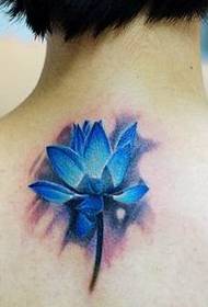 'n nek-kleur lotus-tatoo-patroonfoto