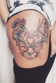 šlaunies eskizo stiliaus spalvos katės galvos gėlių tatuiruotės modelis