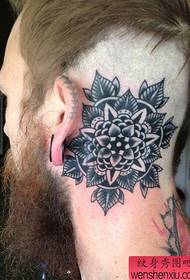 glava popularni estetski europski i američki uzorak crno-bijelog školskog cvijeta za tetovaže