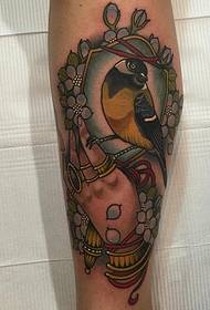 teleća školska ptica ručno cvijet oslikana tetovaža uzorak