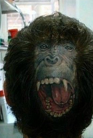 Bi B gorilla gaiztoaren tatuaje figuraren eredua