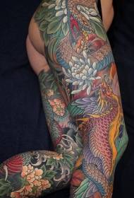 květinové nohy dominantní fénix a had malované tetování vzor