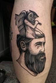 tête d'homme mystérieux de style de gravure noire avec motif de tatouage de hibou démon