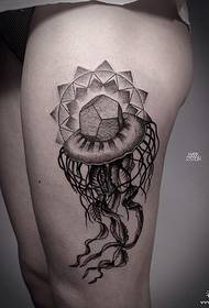 ntchafu yokoma ya jellyfish yodula tattoo