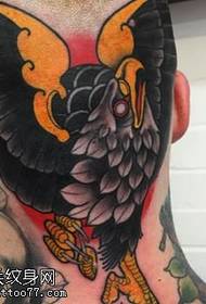 uzorak tetovaža glave orla