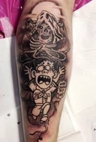 the skeleton on the calf scares the children's pattern tattoo