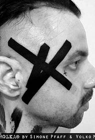 huvud kors tatuering mönster