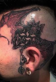 galvos šikšnosparnio tatuiruotės modelis